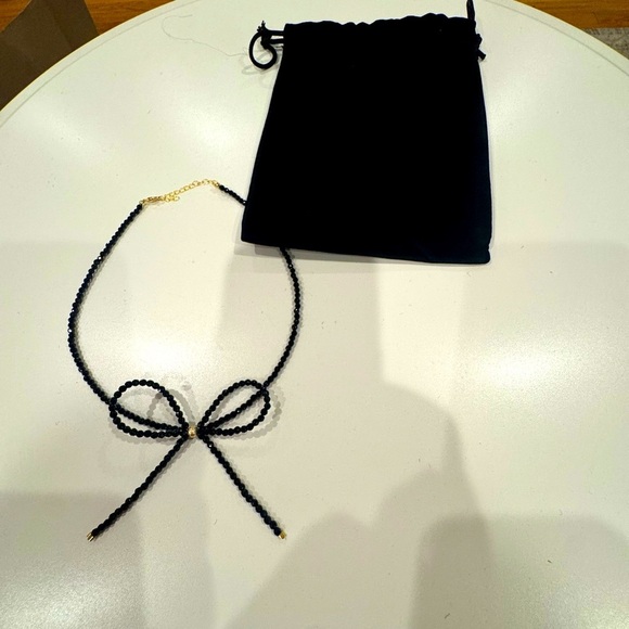 Elegant and VERY UNIQUE Black Beaded Necklace with Gold Accents🖤adjustable size - Picture 1 of 3